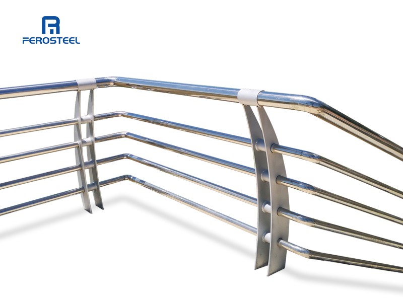 Modern stainless steel glass railing